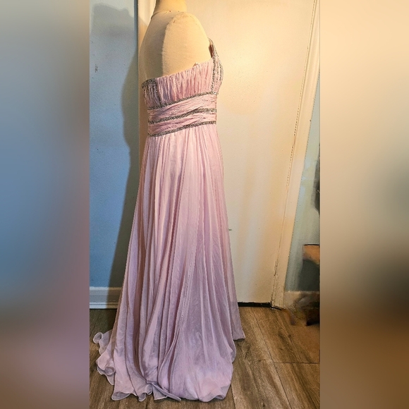 Source Unknown One-Shoulder Lavender Gown - Picture 7 of 9